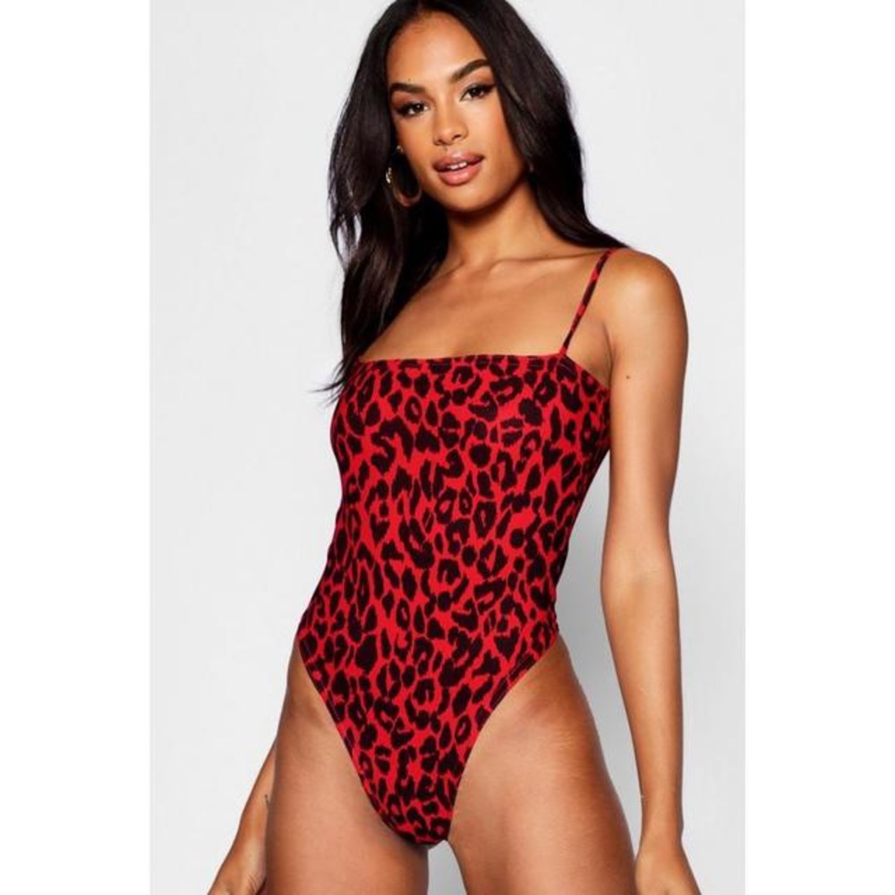NEW ✨ Boohoo Bodysuit - Trendy Red Cheetah / Leopard - NWOT